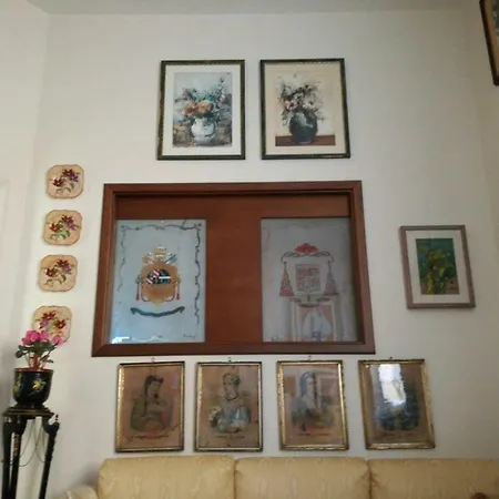 A Window Over Saint Peter 로마